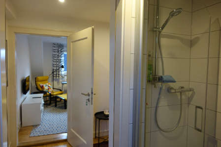 Badezimmer möblierte 2-Zimmer-Wohnung Lahr Schwarzwald